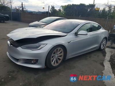 2018 TESLA MODEL S 5YJSA1E24JF246333 - główne zdjęcie licytacji z USA - miniatura