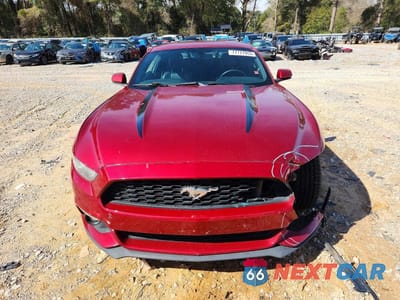 Piąte zdjęcie samochodu w środku: 2016 FORD MUSTANG VIN:1FA6P8TH7G5227291 - miniatura