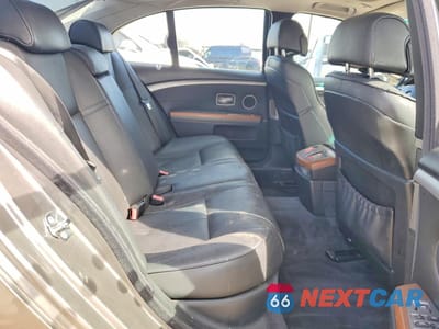 Zdjęcie 10 z 13 samochodu: 2008 BMW 750 I VIN:WBAHL83518DT11647 - miniatura
