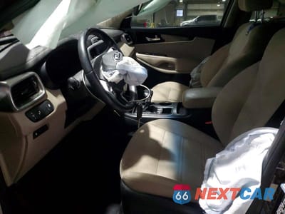 Zdjęcie 7 z 11 samochodu: 2019 KIA SORENTO L VIN:5XYPGDA36KG559351 - miniatura