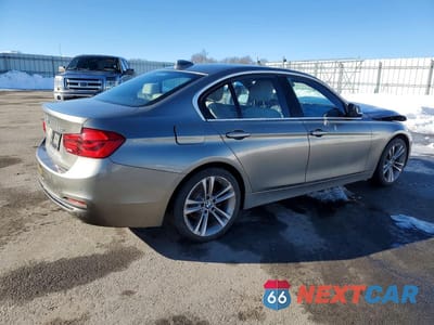 Trzecie zdjęcie samochodu z tyłu: 2017 BMW 330 XI VIN:WBA8D9G51HNU59983 - miniatura