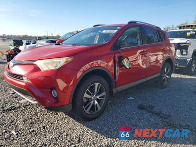 2017 TOYOTA RAV4 XLE JTMWFREV9HJ119365 - główne zdjęcie licytacji z USA - miniatura