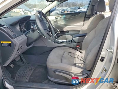 Zdjęcie 7 z 11 samochodu: 2015 HYUNDAI SONATA HYBRID VIN:KMHEC4A41FA131653 - miniatura