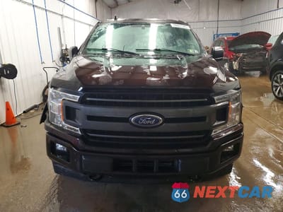 Piąte zdjęcie samochodu w środku: 2019 FORD F150 SUPERCREW VIN:1FTEW1EP1KFB16131 - miniatura