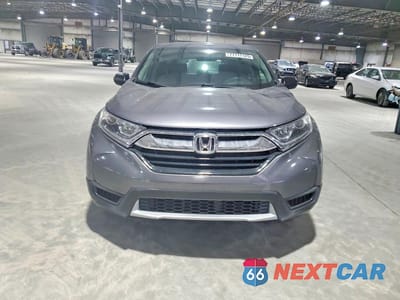 Piąte zdjęcie samochodu w środku: 2018 HONDA CR-V LX VIN:2HKRW6H33JH222169 - miniatura