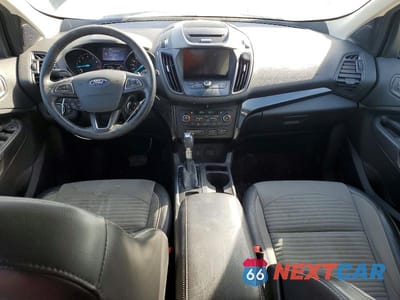 Zdjęcie 8 z 11 samochodu: 2017 FORD ESCAPE SE VIN:1FMCU9GD4HUA17026 - miniatura