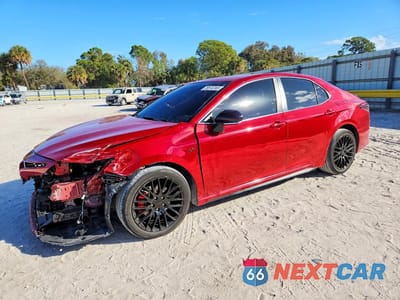 2024 TOYOTA CAMRY SE 4T1G11AK3RU212782 - główne zdjęcie licytacji z USA - miniatura