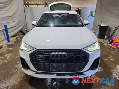 Piąte zdjęcie samochodu w środku: 2022 AUDI Q3 PREMIUM PLUS S LINE 45 VIN:WA1EECF33N1031717 - miniatura