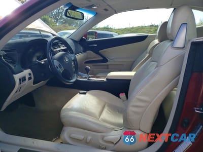 Zdjęcie 7 z 12 samochodu: 2012 LEXUS IS 350 VIN:JTHFE2C2XC2507225 - miniatura