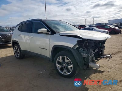 Czwarte zdjęcie samochodu z boku: 2019 JEEP COMPASS LIMITED VIN:3C4NJDCB0KT817708 - miniatura