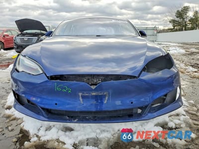 Piąte zdjęcie samochodu w środku: 2016 TESLA MODEL S VIN:5YJSA1E10GF161148 - miniatura