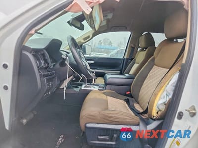 Zdjęcie 7 z 12 samochodu: 2020 TOYOTA TUNDRA SR5 VIN:5TFDY5F17LX899443 - miniatura