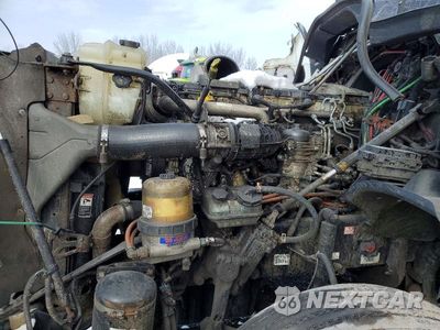 Zdjęcie 7 z 10 samochodu: 2014 FREIGHTLINER CASCADIA SEMI TRUCK VIN:3AKJGLDVXESFR0754 - miniatura