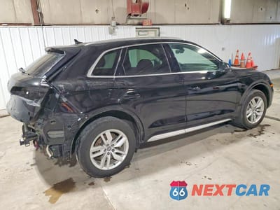 Trzecie zdjęcie samochodu z tyłu: 2020 AUDI Q5 PREMIUM VIN:WA1ANAFY6L2036593 - miniatura