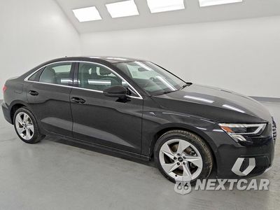 Czwarte zdjęcie samochodu z boku: 2023 AUDI A3 PREMIUM VIN:WAUAUDGY1PA037720 - miniatura