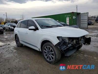 Czwarte zdjęcie samochodu z boku: 2017 AUDI Q7 PREMIUM PLUS VIN:WA1LAAF73HD035313 - miniatura