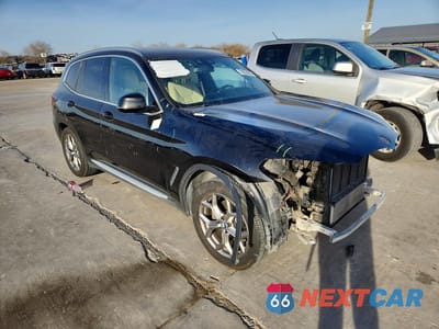 Czwarte zdjęcie samochodu z boku: 2020 BMW X3 SDRIVE30I VIN:5UXTY3C03L9C51311 - miniatura
