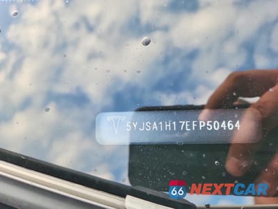 Zdjęcie 12 z 13 samochodu: 2014 TESLA MODEL S VIN:5YJSA1H17EFP50464 - miniatura