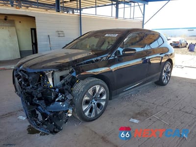 2025 BMW IX XDRIVE50 WB523CF06SCU57420 - główne zdjęcie licytacji z USA - miniatura