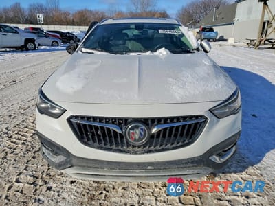 Piąte zdjęcie samochodu w środku: 2018 BUICK REGAL TOURX ESSENCE VIN:W04GV8SX9J1155922 - miniatura