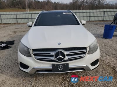 Piąte zdjęcie samochodu w środku: 2017 MERCEDES-BENZ GLC 300 VIN:WDC0G4JB6HF194040 - miniatura