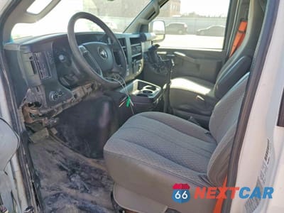 Zdjęcie 7 z 13 samochodu: 2017 CHEVROLET EXPRESS 2500 CARGO DELIVERY VAN VIN:1GCWGAF13H1325386 - miniatura
