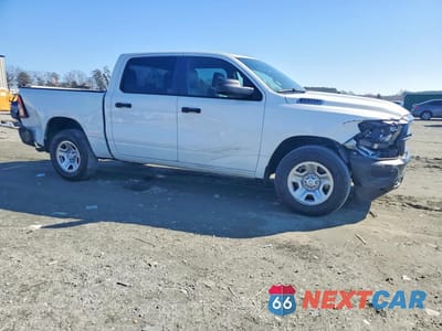 Czwarte zdjęcie samochodu z boku: 2023 RAM 1500 TRADESMAN VIN:1C6RREGT3PN633722 - miniatura