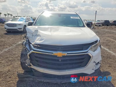 Piąte zdjęcie samochodu w środku: 2018 CHEVROLET TRAVERSE LS VIN:1GNERFKW4JJ107636 - miniatura