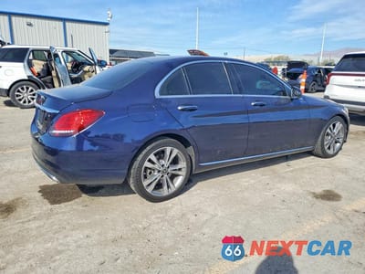 Trzecie zdjęcie samochodu z tyłu: 2019 MERCEDES-BENZ C 300 VIN:55SWF8DB4KU300307 - miniatura
