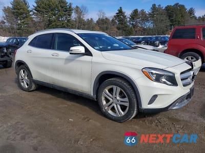 Czwarte zdjęcie samochodu z boku: 2017 MERCEDES-BENZ GLA 250 4MATIC VIN:WDCTG4GB8HJ288809 - miniatura
