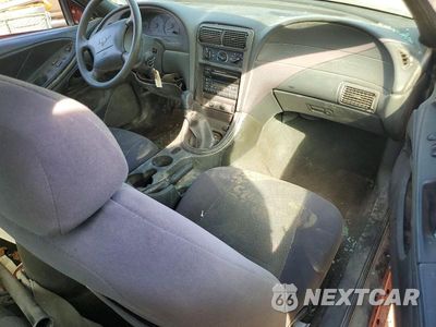 Zdjęcie 8 z 11 samochodu: 2002 FORD MUSTANG VIN:1FAFP40452F129695 - miniatura