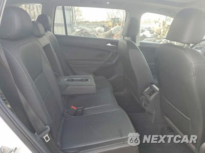 Zdjęcie 10 z 13 samochodu: 2018 VOLKSWAGEN TIGUAN SE VIN:3VV2B7AX6JM078404 - miniatura