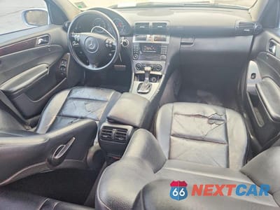 Zdjęcie 8 z 12 samochodu: 2006 MERCEDES-BENZ C 230 VIN:WDBRF52H96E020327 - miniatura