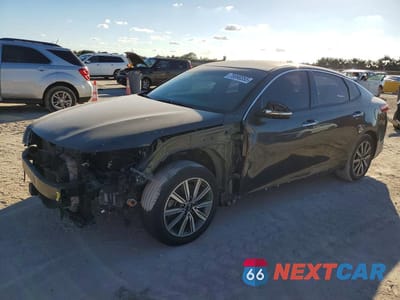 2020 KIA OPTIMA EX 5XXGU4L14LG408602 - główne zdjęcie licytacji z USA - miniatura