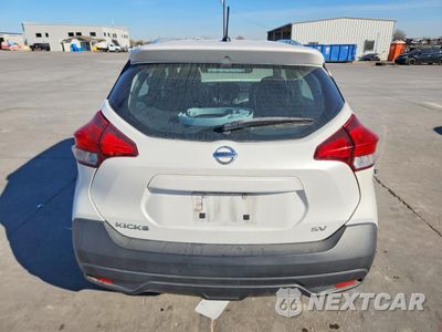 Zdjęcie 6 z 14 samochodu: 2019 NISSAN KICKS SV VIN:3N1CP5CU2KL567758 - miniatura