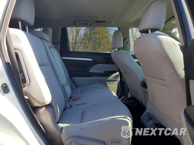 Zdjęcie 11 z 14 samochodu: 2017 TOYOTA HIGHLANDER VIN:5TDBGRFH7HS028652 - miniatura