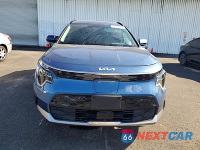 Piąte zdjęcie samochodu w środku: 2025 KIA NIRO WIND VIN:KNDCR3L18S5141994 - miniatura
