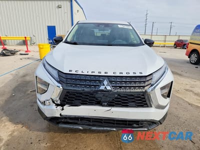 Piąte zdjęcie samochodu w środku: 2022 MITSUBISHI ECLIPSE CROSS LE VIN:JA4ATVAA8NZ042154 - miniatura
