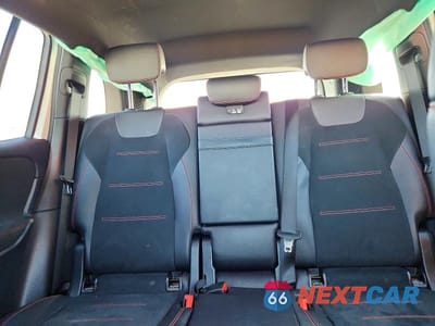 Zdjęcie 10 z 13 samochodu: 2023 MERCEDES-BENZ GLB 250 VIN:W1N4M4GB6PW327202 - miniatura