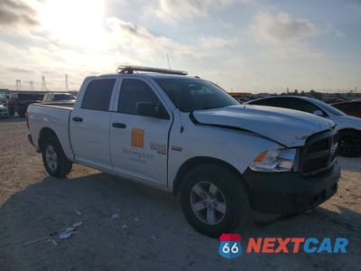 Czwarte zdjęcie samochodu z boku: 2023 RAM 1500 CLASSIC TRADESMAN VIN:3C6RR6KT8PG571417 - miniatura