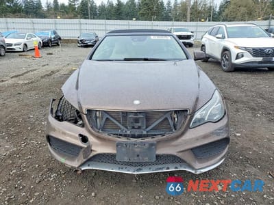 Piąte zdjęcie samochodu w środku: 2016 MERCEDES-BENZ E 400 VIN:WDDKK6FF3GF349894 - miniatura