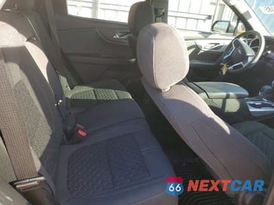 Zdjęcie 10 z 13 samochodu: 2021 CHEVROLET BLAZER 2LT VIN:3GNKBCRS1MS533439 - miniatura