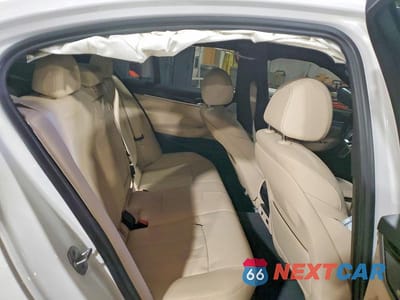 Zdjęcie 10 z 12 samochodu: 2022 BMW 530 XI VIN:WBA13BJ09NCK93826 - miniatura
