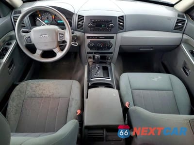 Zdjęcie 8 z 12 samochodu: 2006 JEEP GRAND CHEROKEE LAREDO VIN:1J4GR48K26C333996 - miniatura