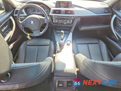 Zdjęcie 8 z 12 samochodu: 2018 BMW 320 XI VIN:WBA8E5G53JNU45983 - miniatura