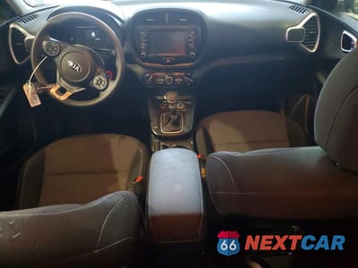 Zdjęcie 8 z 13 samochodu: 2021 KIA SOUL LX VIN:KNDJ23AUXM7778403 - miniatura