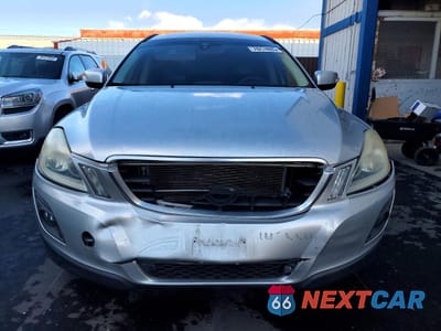 Piąte zdjęcie samochodu w środku: 2010 VOLVO XC60 3.2 VIN:YV4960DL6A2124092 - miniatura