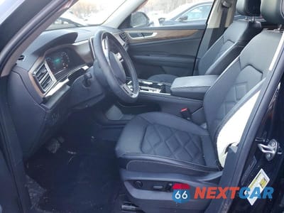 Zdjęcie 7 z 13 samochodu: 2024 VOLKSWAGEN ATLAS SE VIN:1V2KR2CA3RC547725 - miniatura