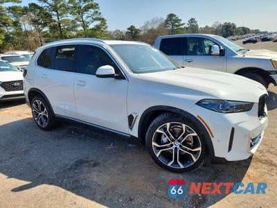 Czwarte zdjęcie samochodu z boku: 2026 BMW X5 SDRIVE 40I VIN:5UX13EU05T9053620 - miniatura