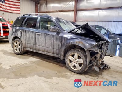 Czwarte zdjęcie samochodu z boku: 2010 SUBARU FORESTER 2.5X PREMIUM VIN:JF2SH6CC1AH761487 - miniatura